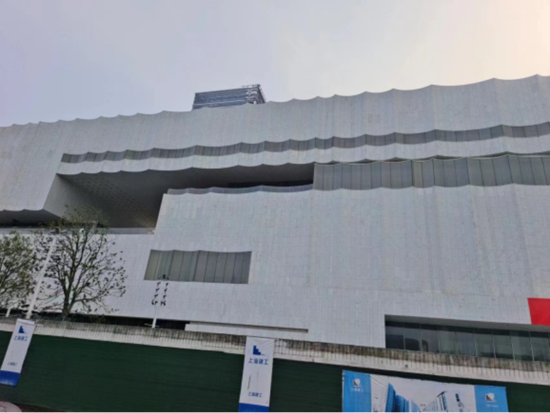 上(shàng)海(hǎi)博物(wù)館弧形塞拉門(mén)